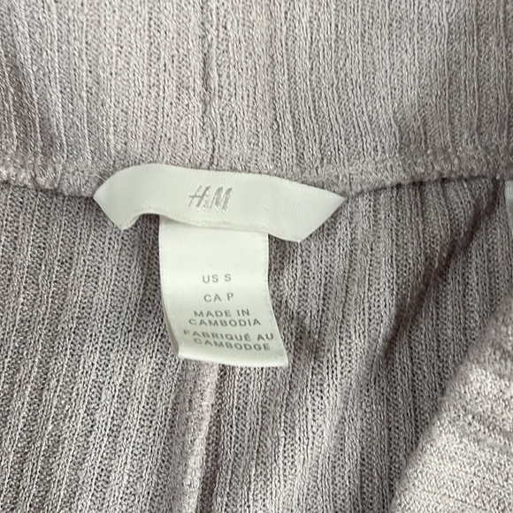 H&M Wide Leg Knit Pants Size S - Picture 4 of 5